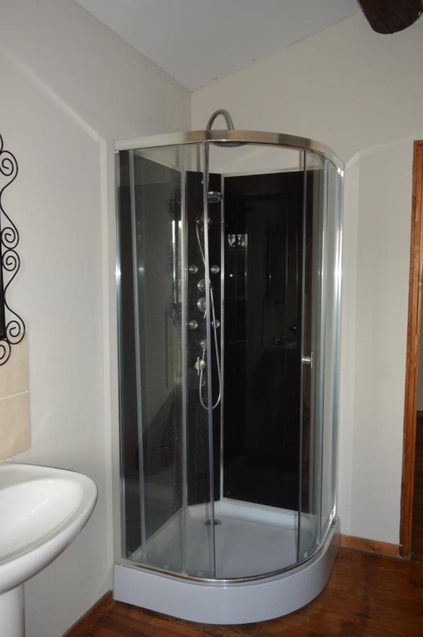 L'Apartement Deluxe Azille Luaran gambar